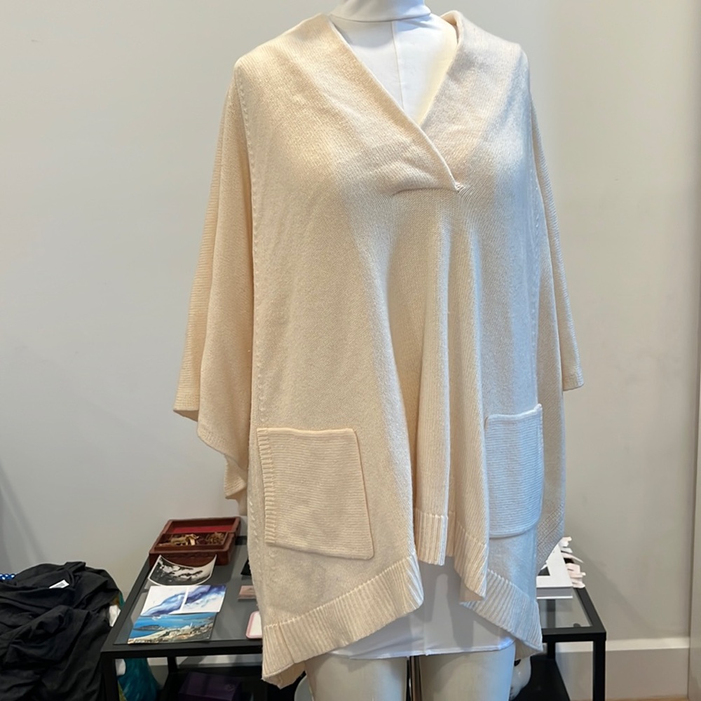 Theory cashmere cream poncho